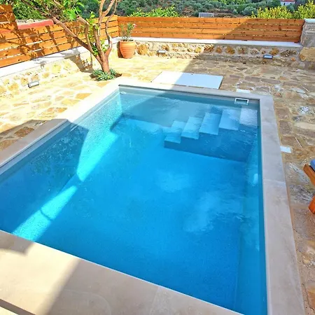 Villa Vicilla By Posarellivillas Filippos