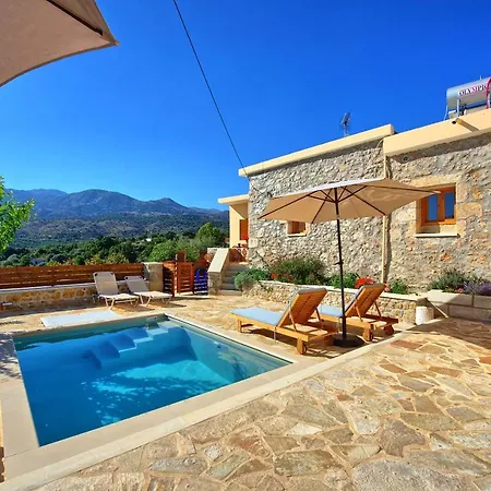 Villa Vicilla By Posarellivillas
